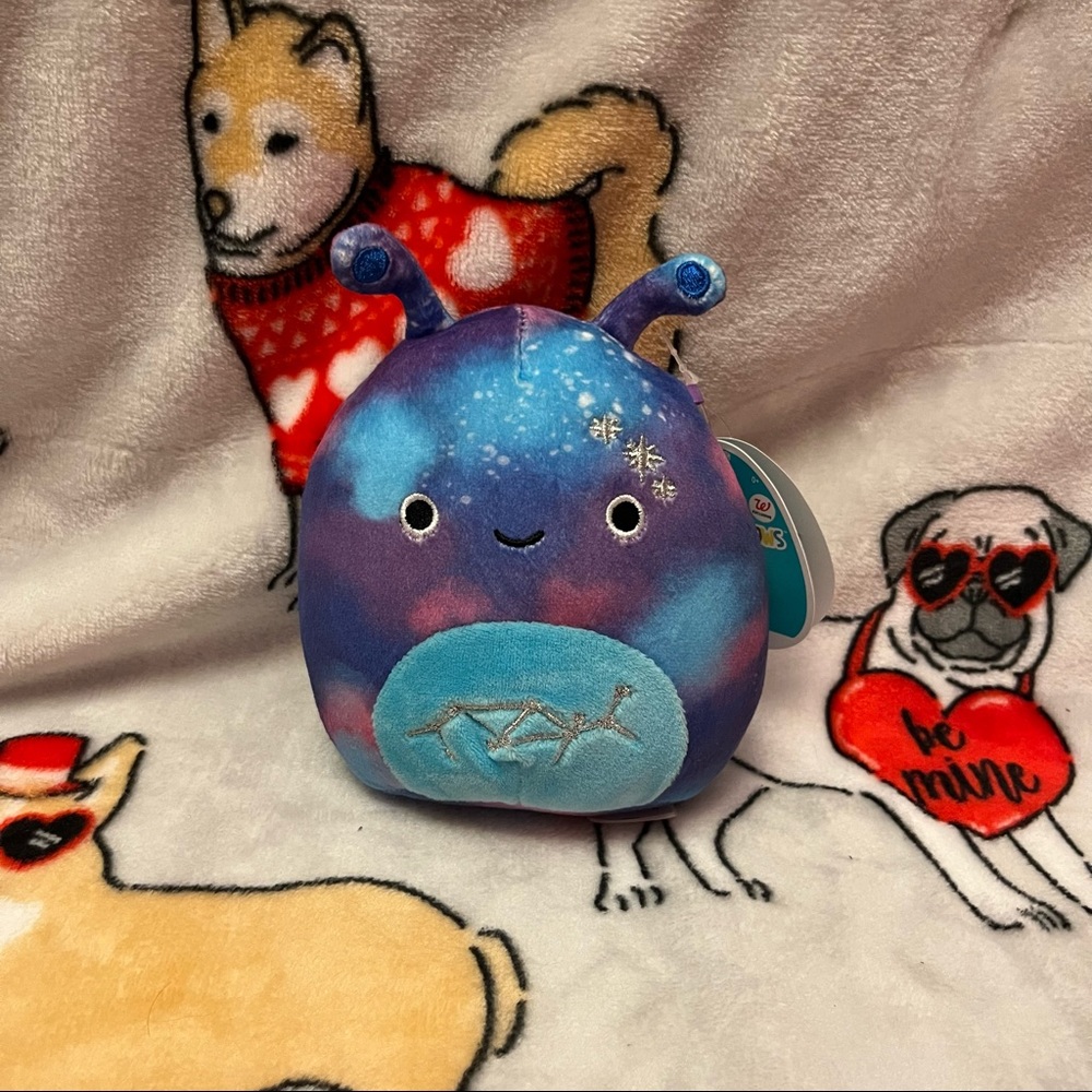 Squishmallow Piaxa NWT 👽